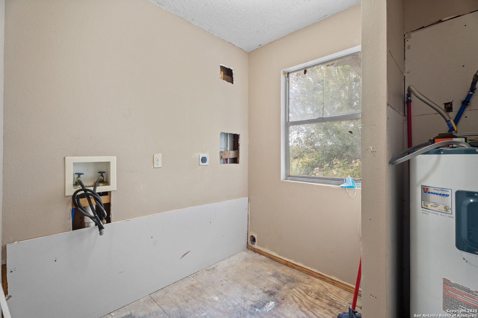 2862 Wetz Road Santa Clara, TX 78124 - Photo 24 of 37 a view of small space