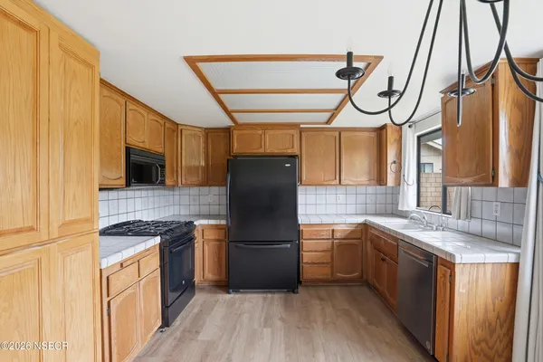 $825,000 | 928 Sunrise Drive, Santa Maria, CA 93455