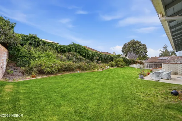 $825,000 | 928 Sunrise Drive, Santa Maria, CA 93455