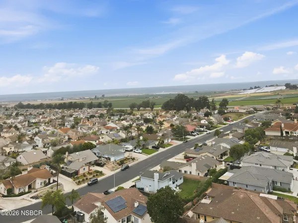 $825,000 | 928 Sunrise Drive, Santa Maria, CA 93455