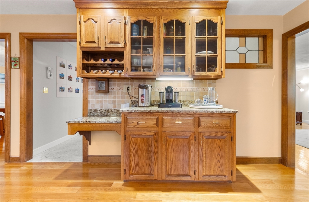 76 Dascomb Road Andover, MA 01810 - Photo 17 of 39 Gallery Image 17