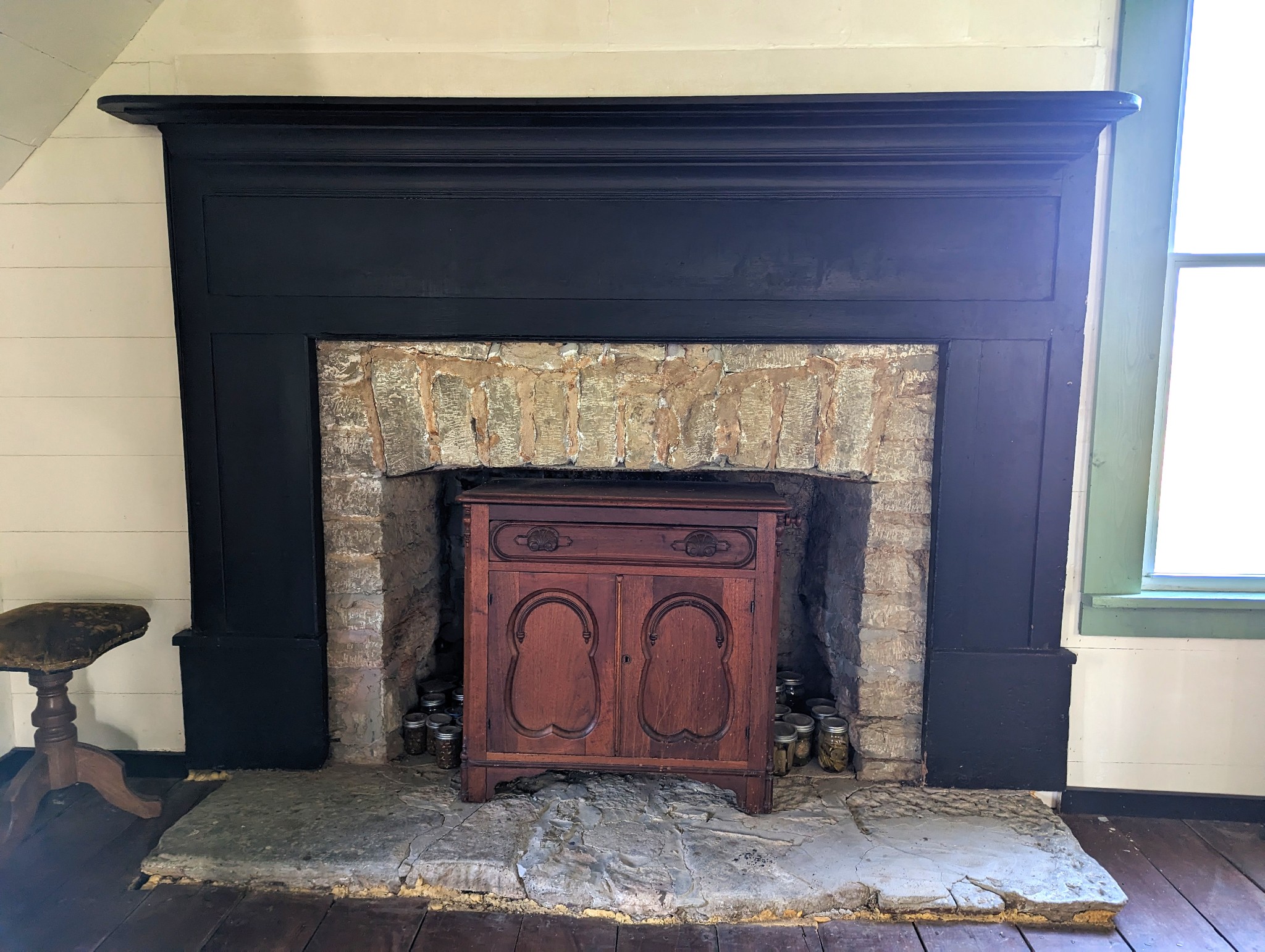 1097 Lower Lick Creek Road Linden, TN 37096 - Photo 17 of 45 a fireplace
