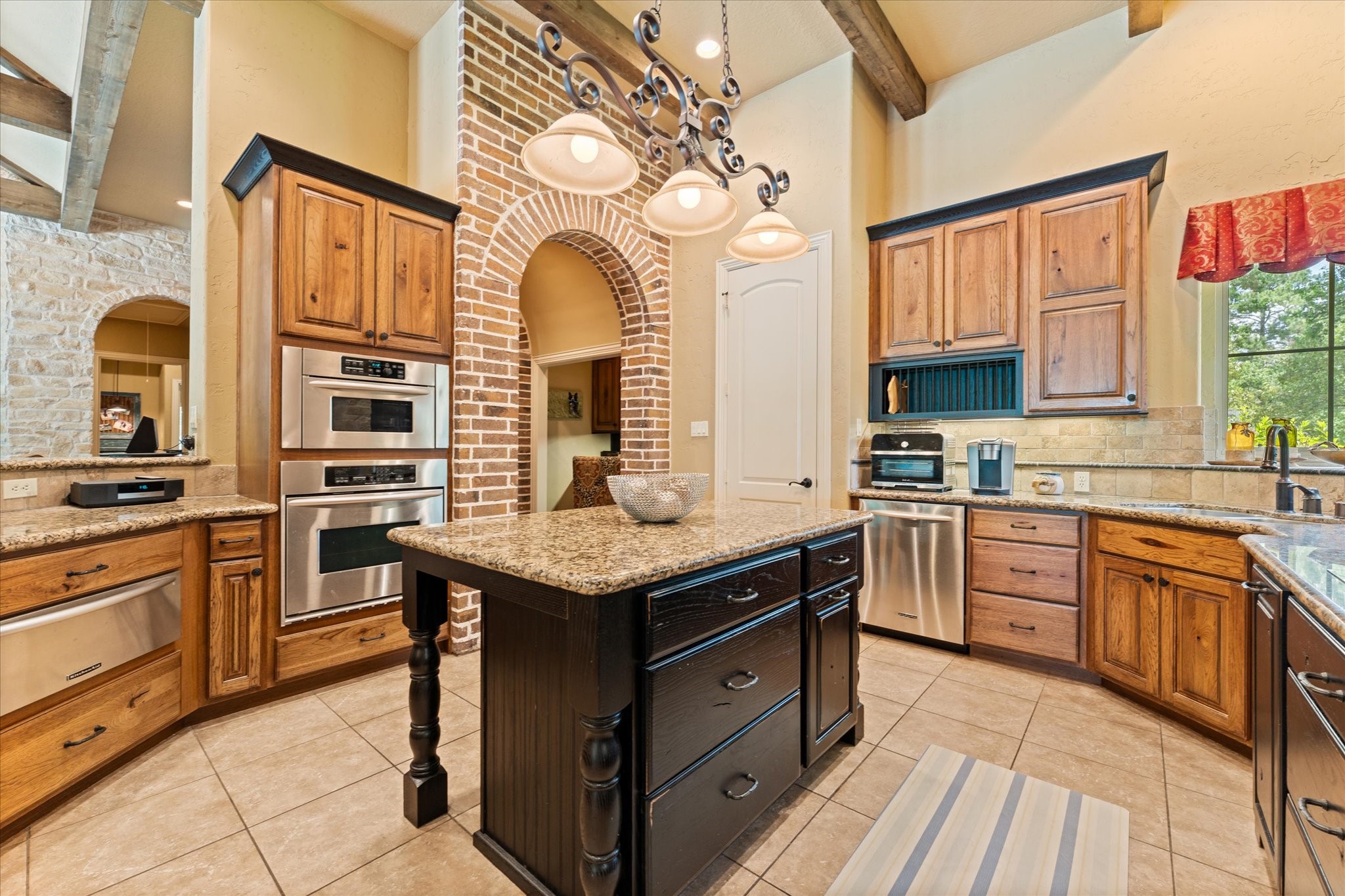 28422 Quiet Way Magnolia, TX 77355 - Photo 12 of 48 Tons of drawers and cabinets for storage!
