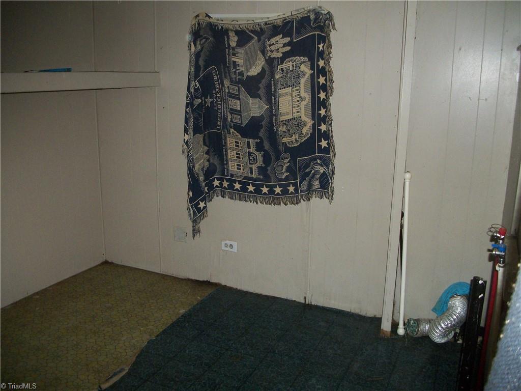 737 Summit Loop Eden, NC 27288 - Photo 5 of 9