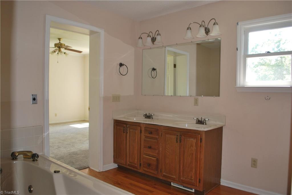 419 Robert Beck Road Lexington, NC 27292 - Photo 7 of 19 Gallery Image 7