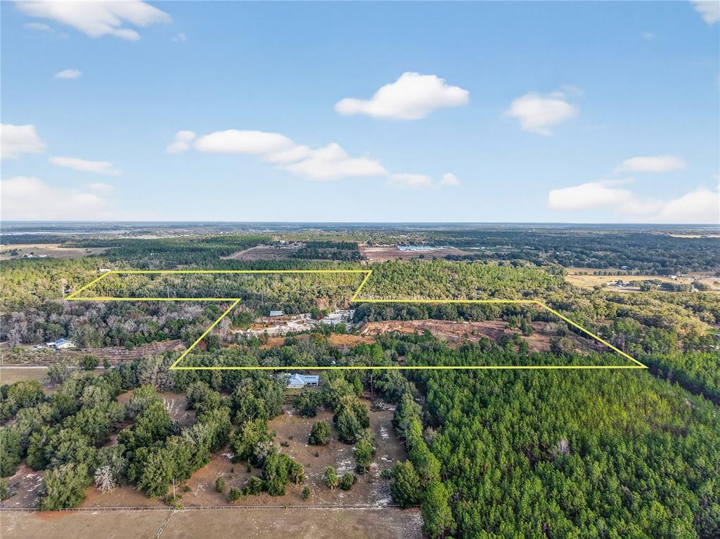 34934 Thrill Hill Road Eustis, FL 32736 - Photo 2 of 7 a view of a city