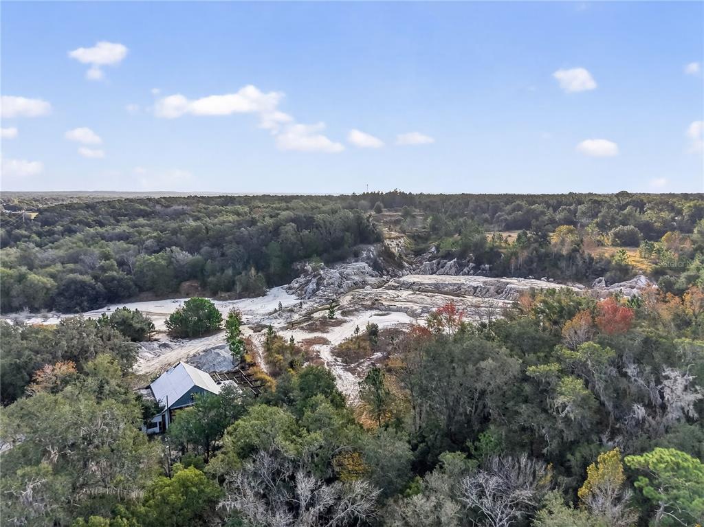 34934 Thrill Hill Road Eustis, FL 32736 - Photo 5 of 7 a view of a city