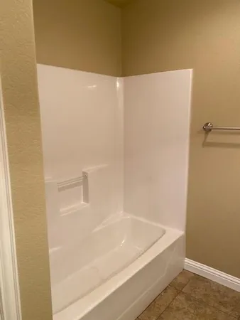 $1,450 | 3113 Weave Court, Granbury, TX 76049