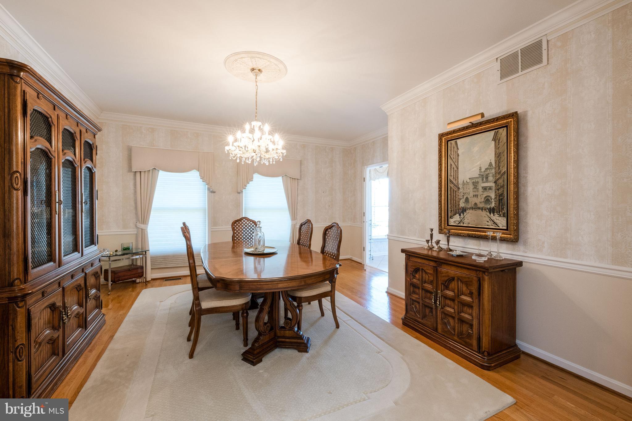 470 South River Landing Road, Unit 470 Edgewater, MD 21037 - Photo 14 of 30 Formal Dining Room w/ gleaming HW floors