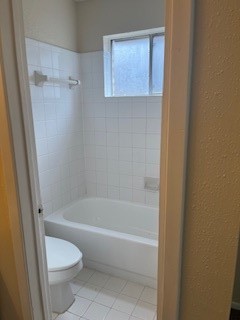 4819 Roserock Lane Spring, TX 77388 - Photo 11 of 15 Primary tub & toilet area