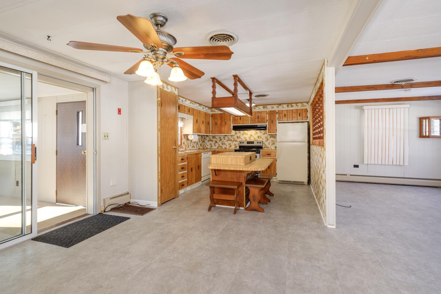 18 Rachael Circle Goffstown, NH 03045 - Photo 13 of 56