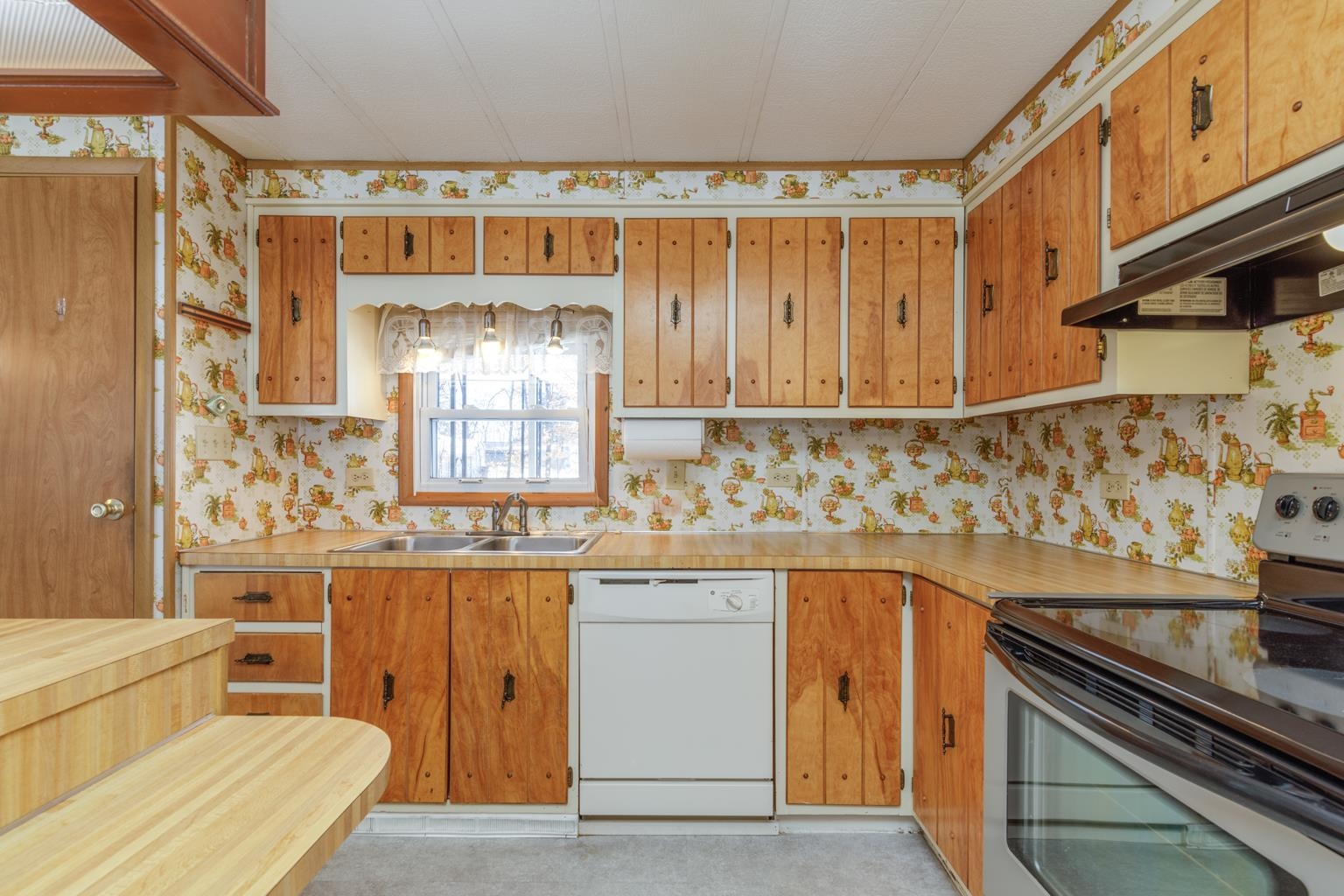 18 Rachael Circle Goffstown, NH 03045 - Photo 17 of 56