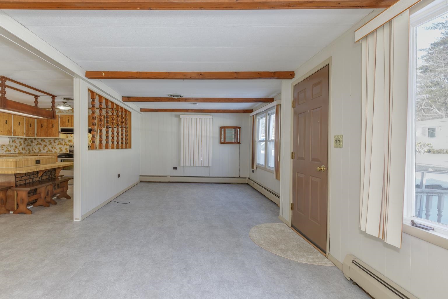 18 Rachael Circle Goffstown, NH 03045 - Photo 4 of 56