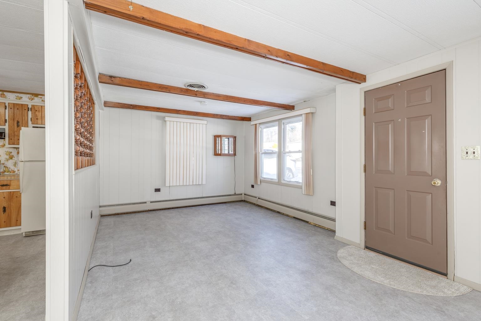 18 Rachael Circle Goffstown, NH 03045 - Photo 5 of 56