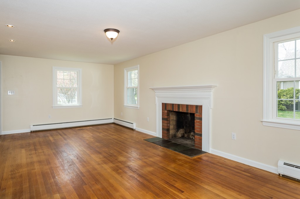 490 Somers Road East Longmeadow, MA 01028 - Photo 13 of 30 Gallery Image 13