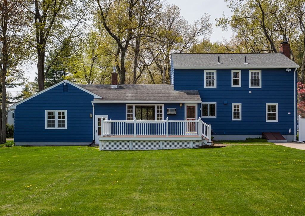 490 Somers Road East Longmeadow, MA 01028 - Photo 4 of 30 Gallery Image 4