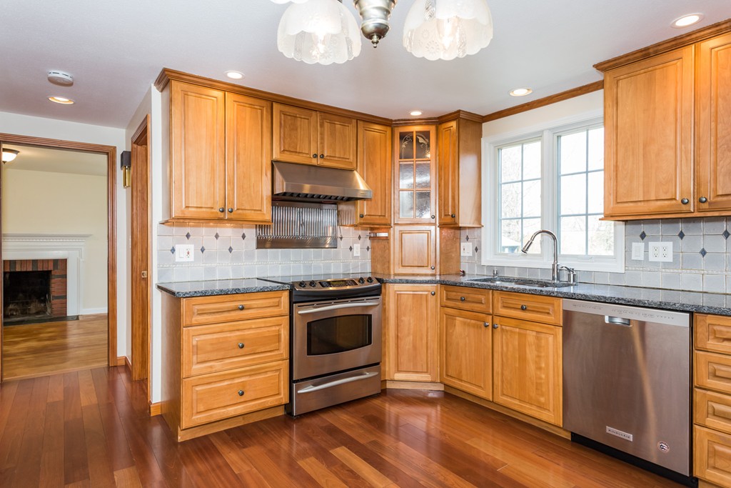 490 Somers Road East Longmeadow, MA 01028 - Photo 8 of 30 Gallery Image 8