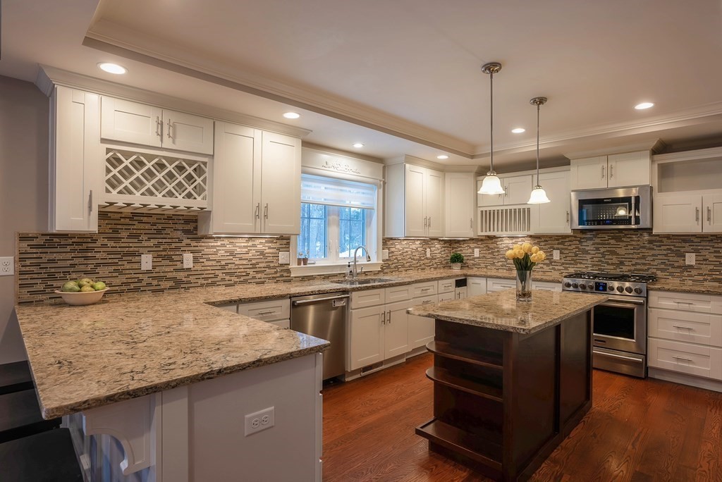 611 Springs Road Bedford, MA 01730 - Photo 4 of 42 Gallery Image 4