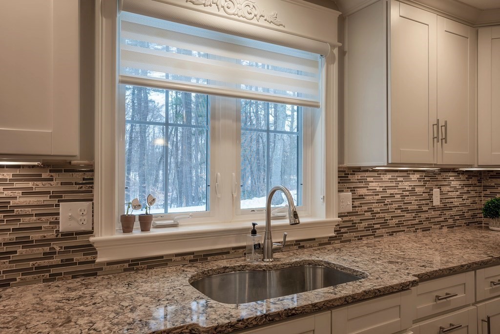 611 Springs Road Bedford, MA 01730 - Photo 5 of 42 Gallery Image 5
