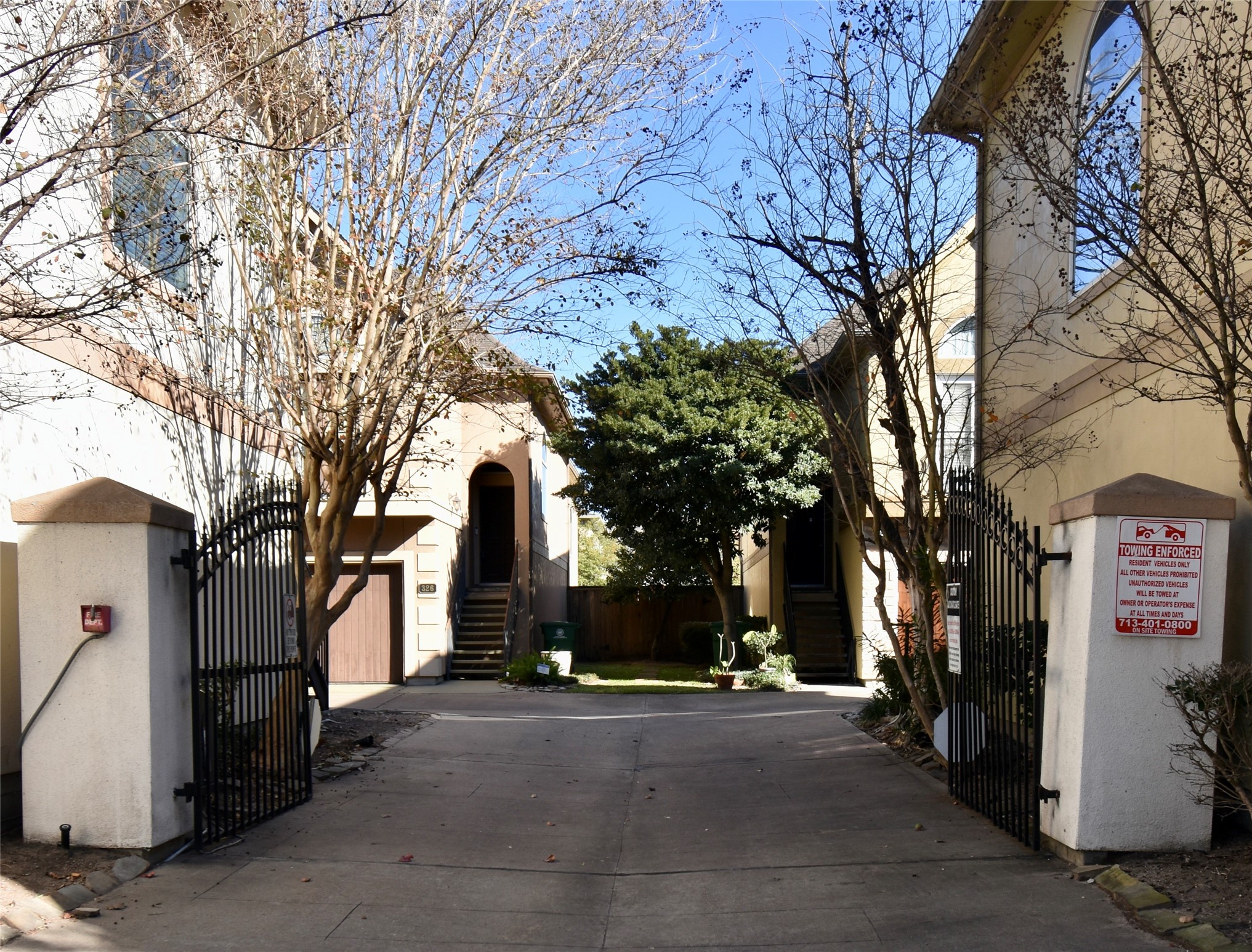 326 Gregg Street Houston, TX 77020 - Photo 25 of 26 a view of a street with trees