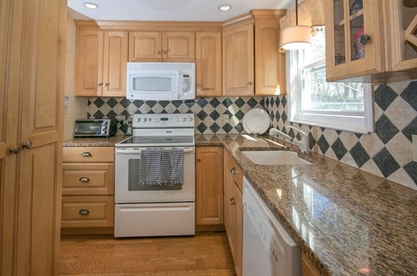 35 Coolidge Road Norwell, MA 02061 - Photo 5 of 9 Gallery Image 5