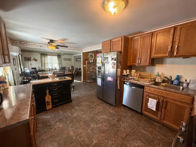 $299,900 | 2959 Middle Road, Sidney, ME 04330