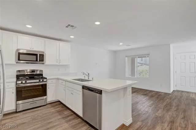 $348,990 | 10719 Norfolk View Court, Las Vegas, NV 89166