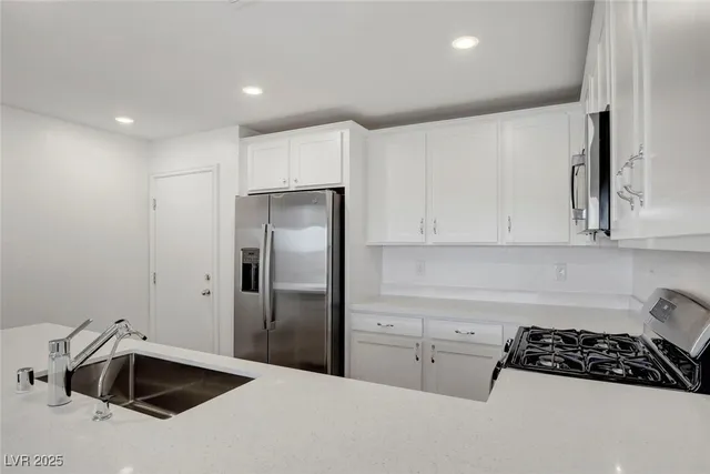 $348,990 | 10719 Norfolk View Court, Las Vegas, NV 89166