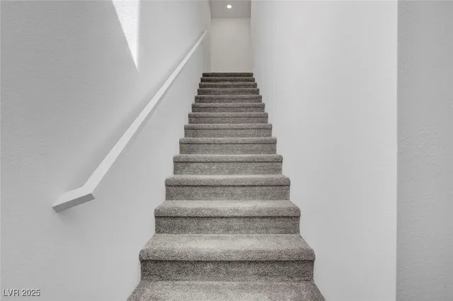 $348,990 | 10719 Norfolk View Court, Las Vegas, NV 89166