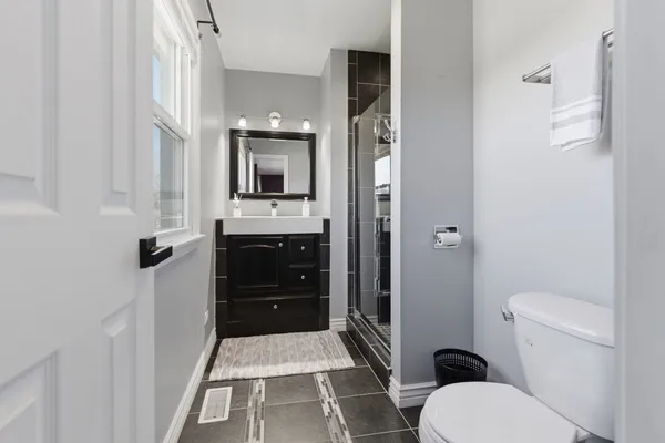 $389,999 | 9021 Primrose Lane, Hickory Hills, IL 60457
