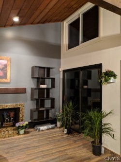 404 Parrish Lane Syracuse, NY 13205 - Photo 5 of 26