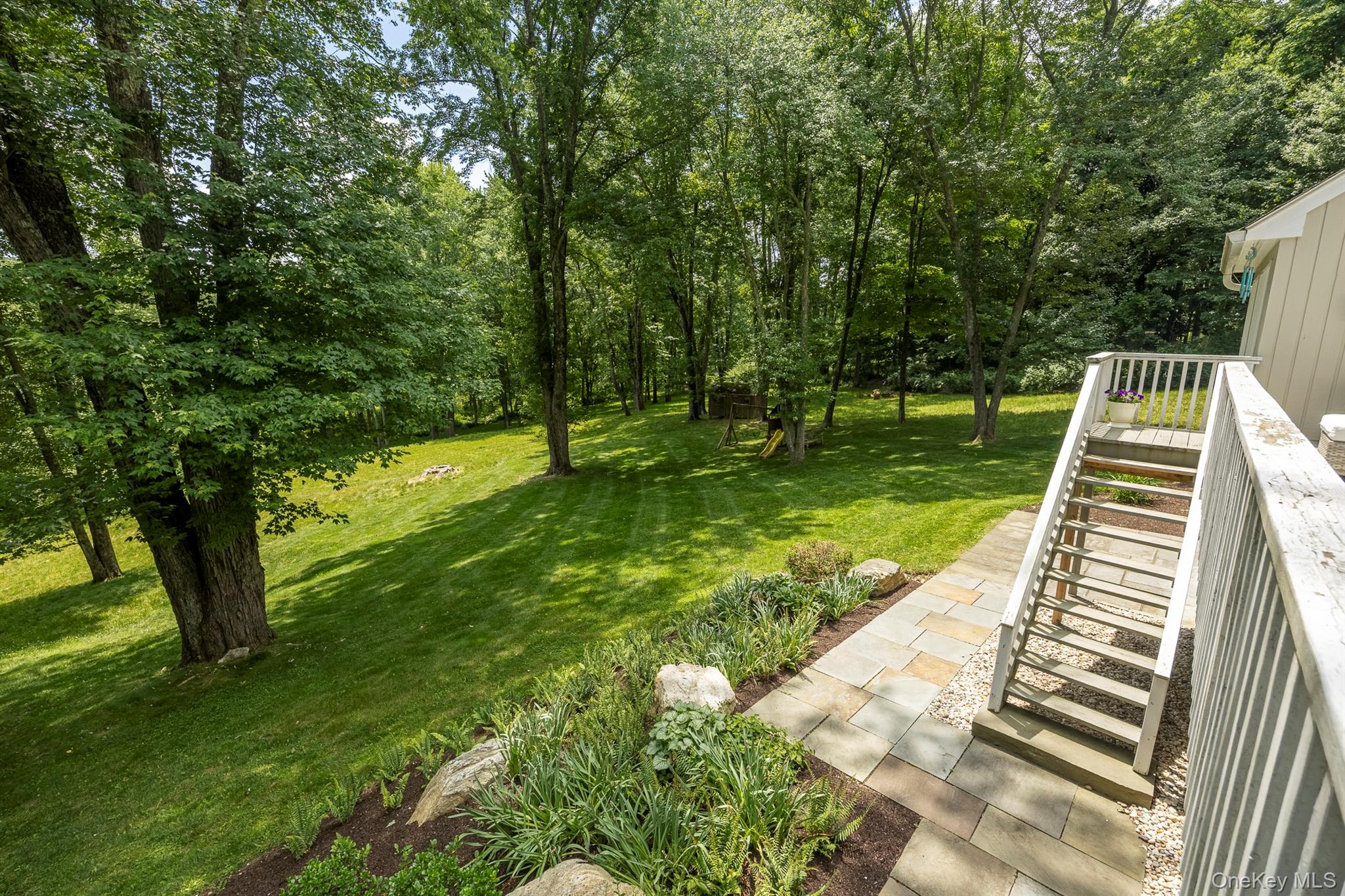 12 Hilltop Road Waccabuc, NY 10597 - Photo 36 of 43 Gallery Image 36