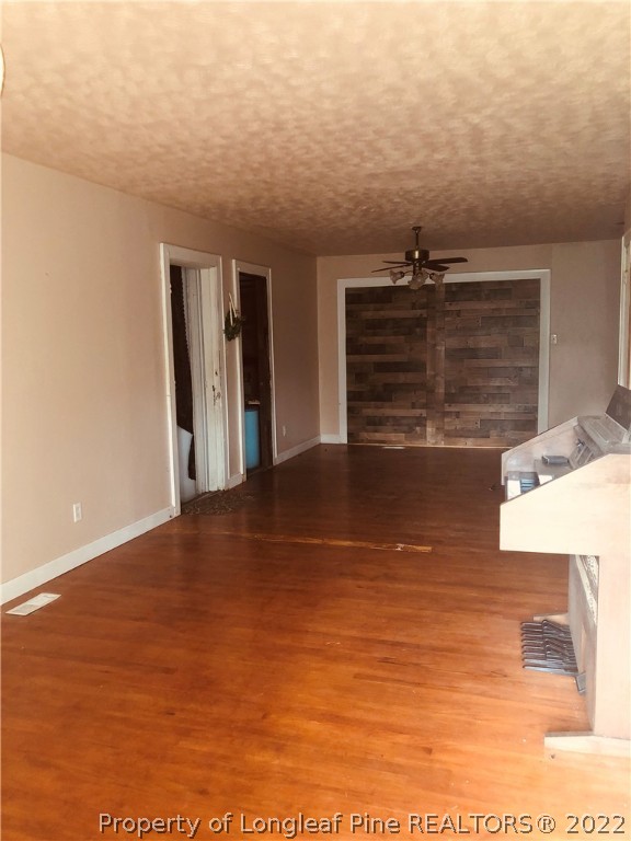 413 Lansdowne Road Fayetteville, NC 28314 - Photo 2 of 6 Gallery Image 2