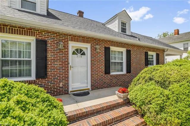 $332,000 | 318 South Fayetteville Street, Liberty, NC 27298