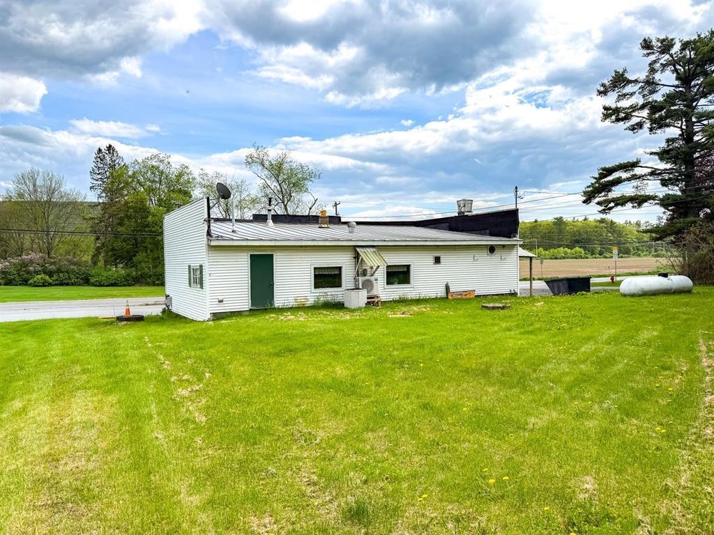 456 Highway 5 Fairlee, VT 05045 - Photo 2 of 43