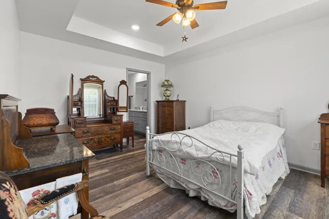 $299,999 | 1072 Dugout Road, Summertown, TN 38483