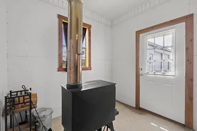 $299,999 | 1072 Dugout Road, Summertown, TN 38483