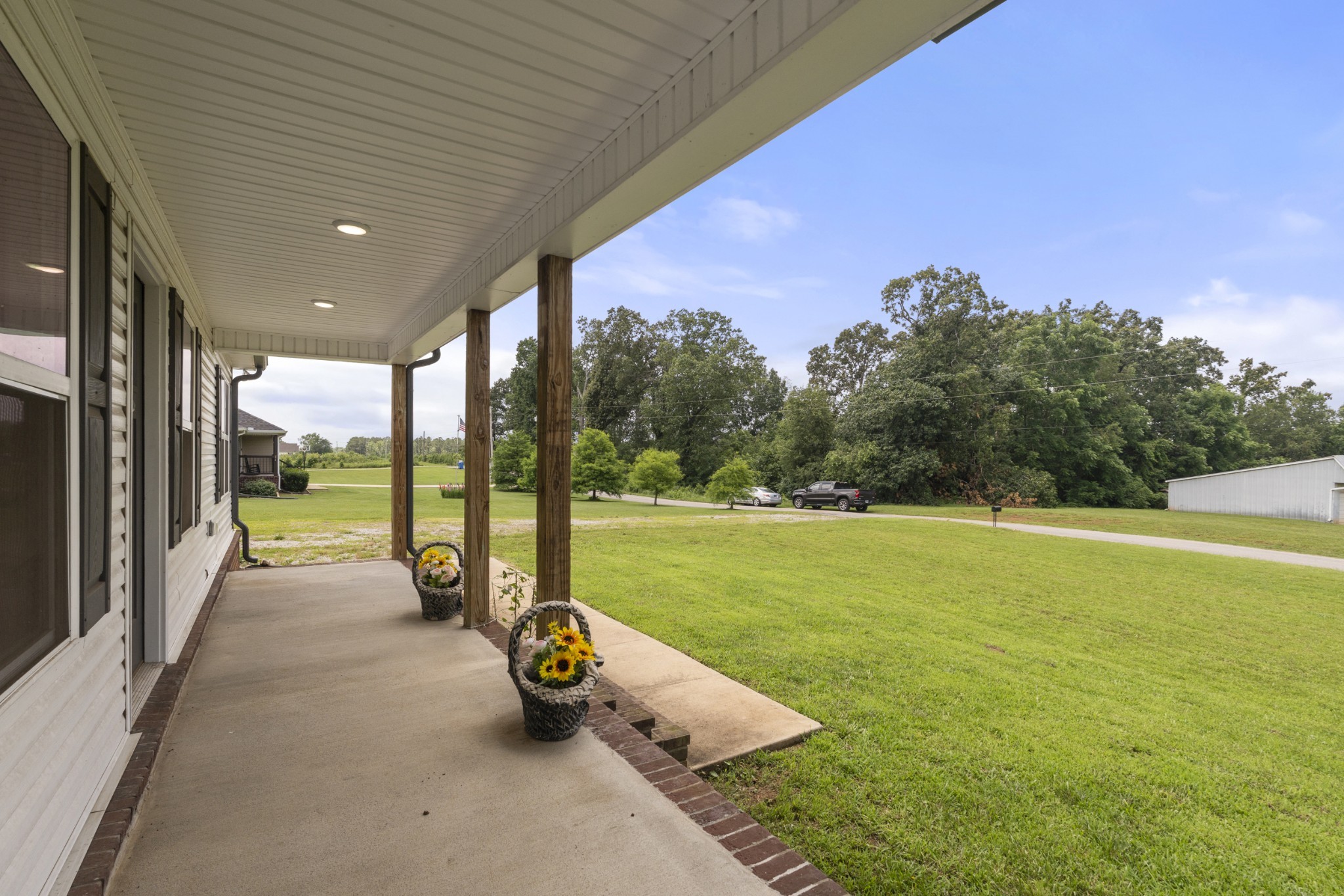 1072 Dugout Road Summertown, TN 38483 - Photo 7 of 45 Gallery Image 7