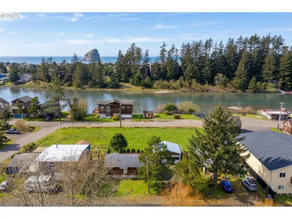 $485,000 | 34650 2nd Street, Cloverdale, OR 97112