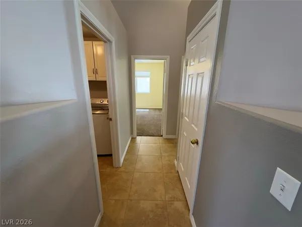 $2,850 | 158 Laguna Landing Drive, Henderson, NV 89002