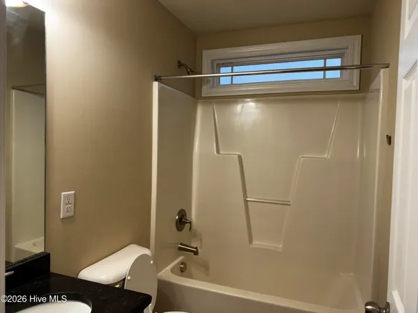 $1,695 | 226 Kestrel Court, New Bern, NC 28560