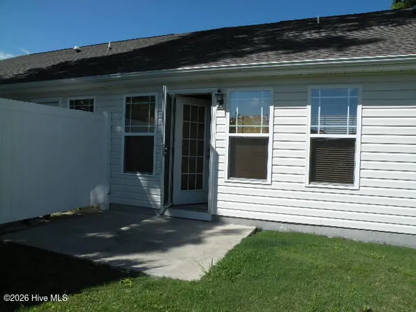$1,695 | 226 Kestrel Court, New Bern, NC 28560