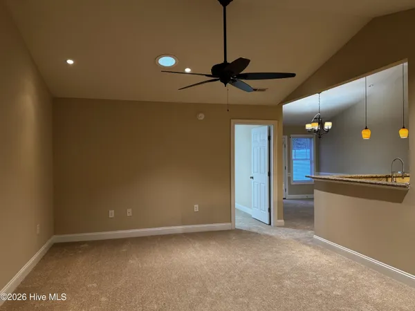 $1,695 | 226 Kestrel Court, New Bern, NC 28560