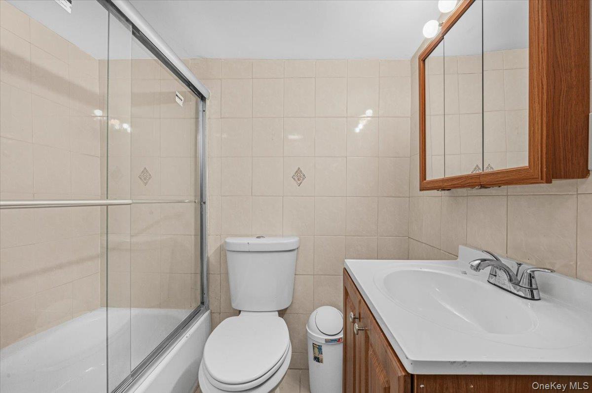 221-73 91st Road Queens, NY 11428 - Photo 14 of 33