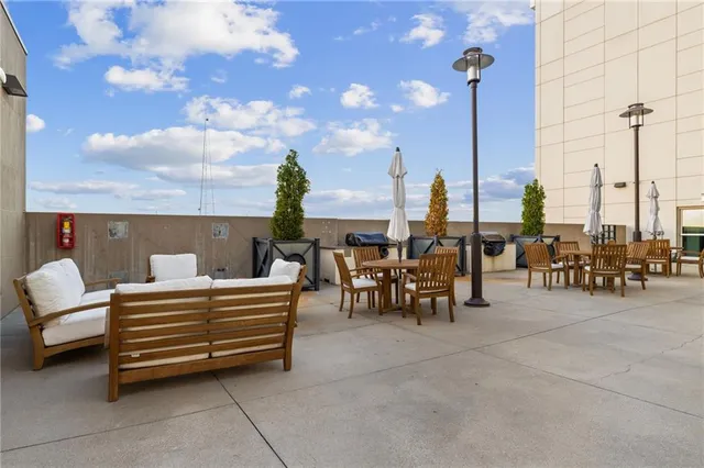 $1,350,000 | 1100 Howell Mill Road Northwest, Unit 910, Atlanta, GA 30318