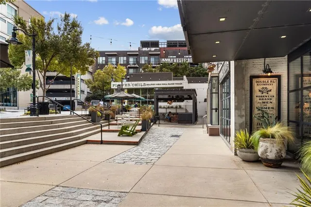 $1,350,000 | 1100 Howell Mill Road Northwest, Unit 910, Atlanta, GA 30318