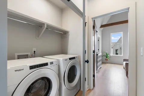 $439,900 | 352 East Village Lane, Nashville, TN 37216