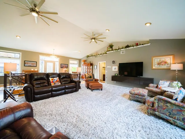 $649,999 | 6 Forest Hill Lane, Swanville, MN 56382