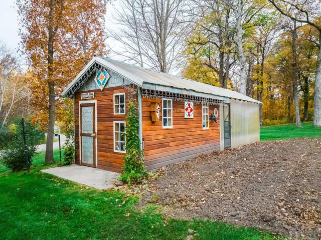 $649,999 | 6 Forest Hill Lane, Swanville, MN 56382