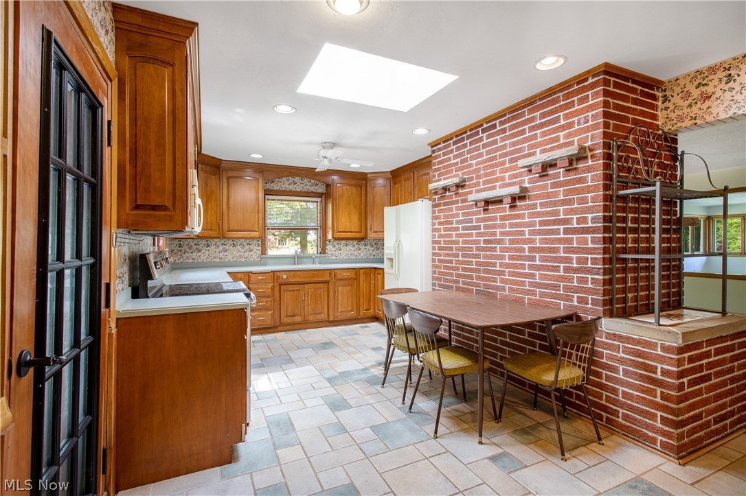 267 Lester Road New Franklin, OH 44319 - Photo 5 of 35